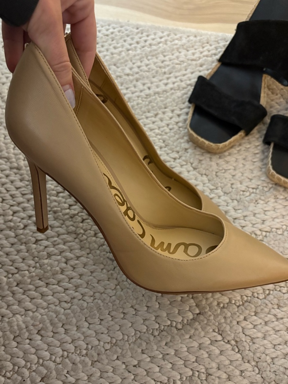 Like new Sam Edelman Hazel Pointed-Toe Pumps in Tan beige 8.5 - Picture 3 of 4